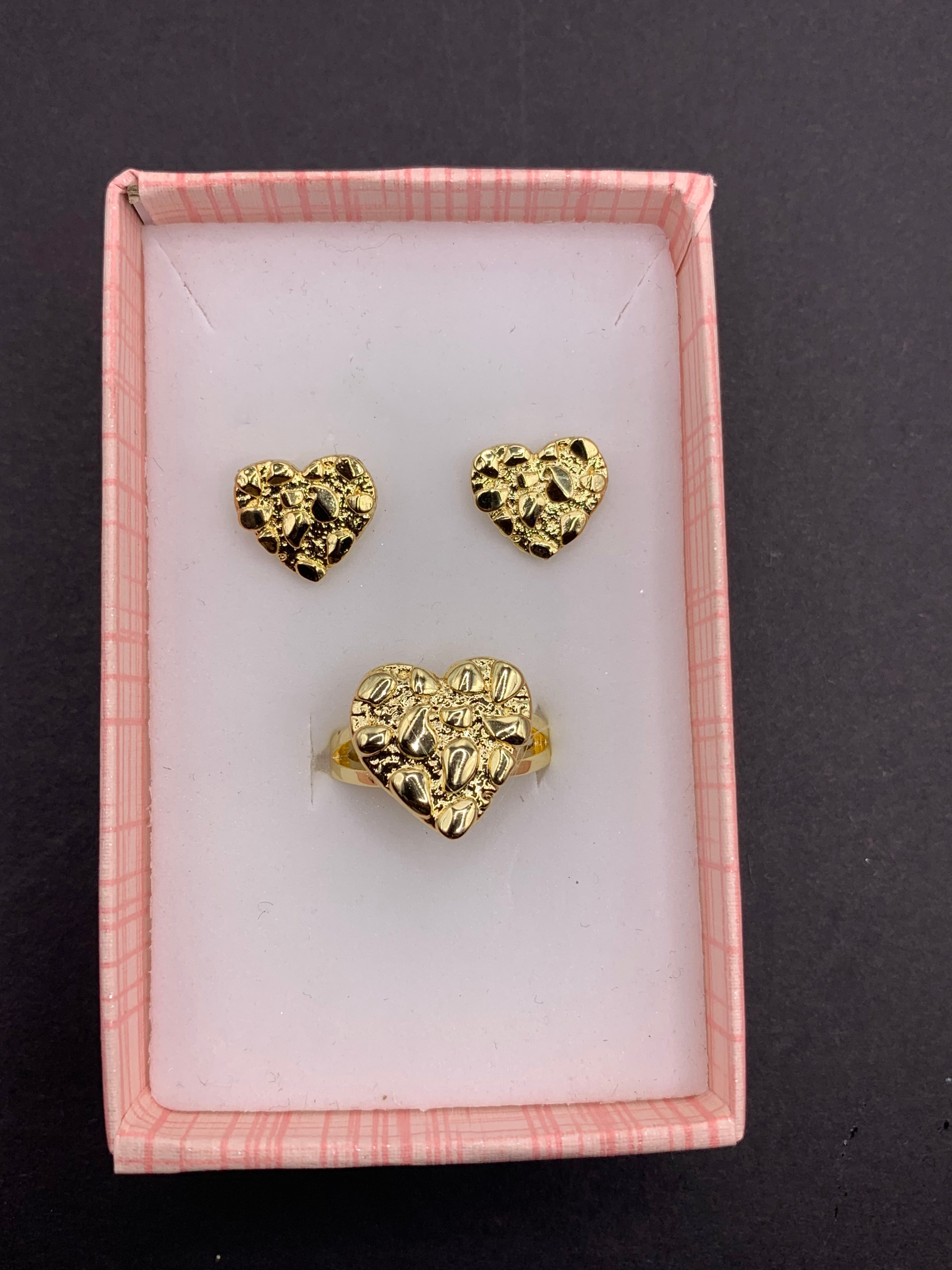 Lover girl spoiled Heart Era set