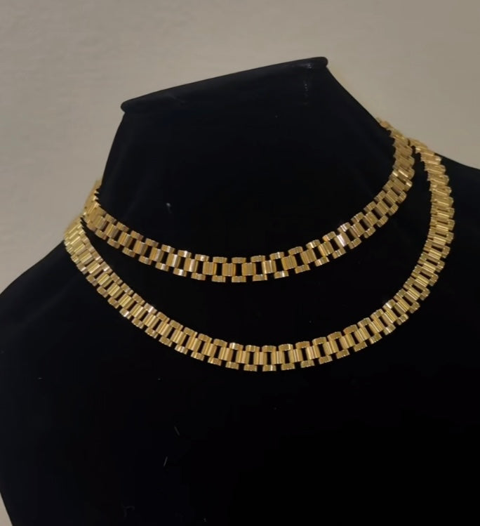 Plain baddie chain
